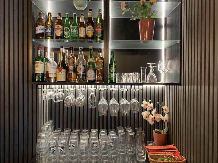 Alkohol och dryck serveras på Restaurang Kina i Malmö